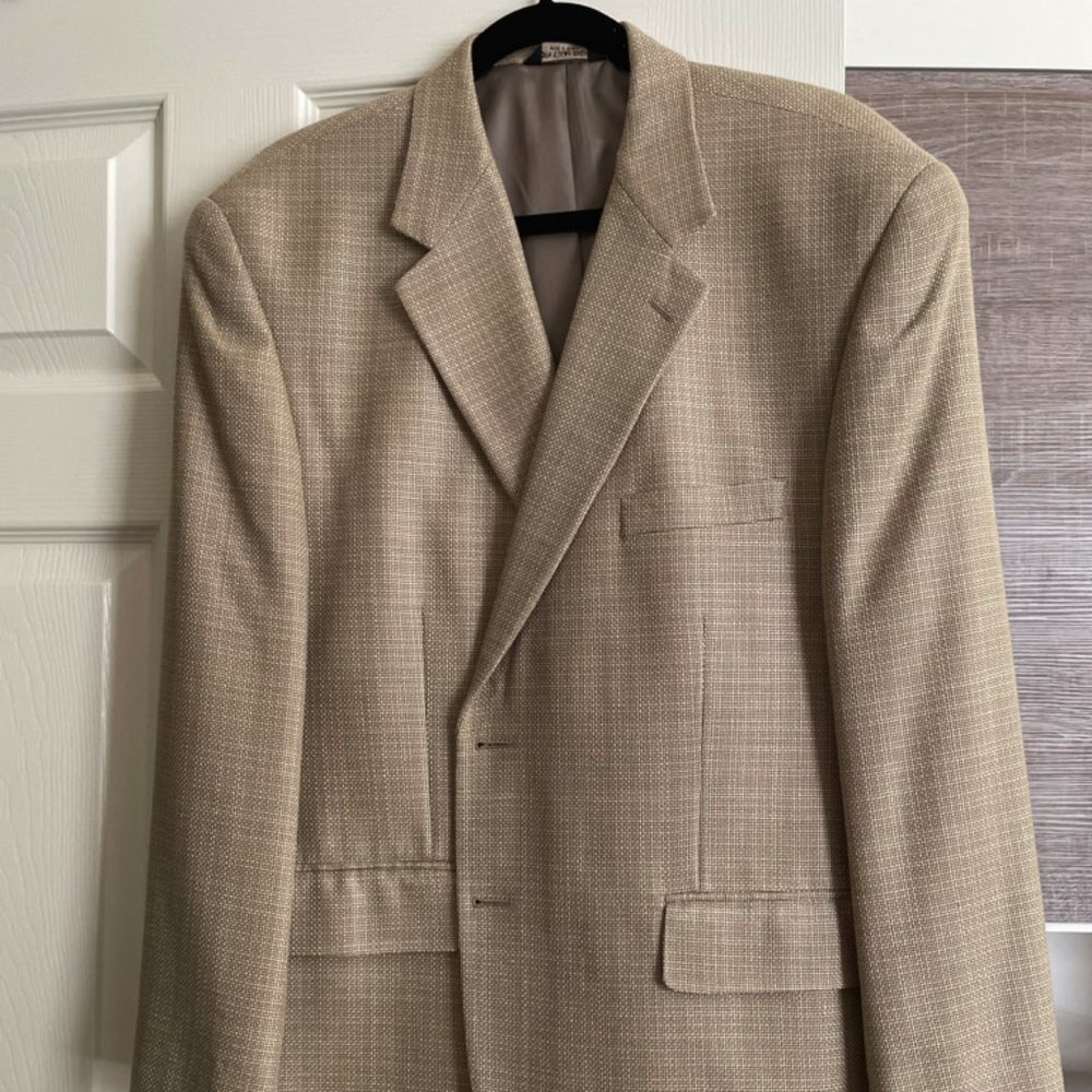 Silk sport coat, beige, 40R